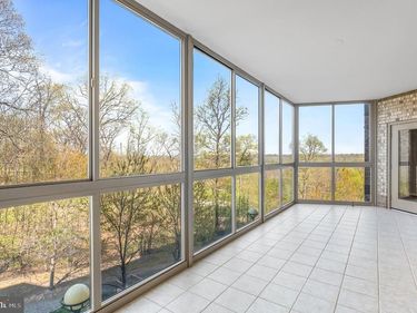 19355 CYPRESS RIDGE TERRACE, Unit 219, LEESBURG, VA 20176