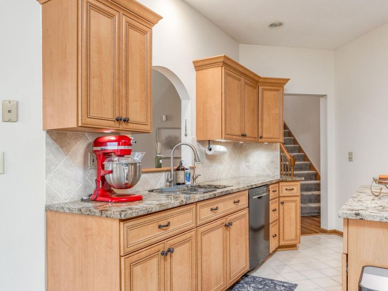 1204 Poppy Hills Drive , Blacklick, OH 43004 Photo 10