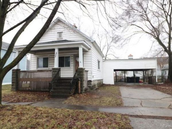 202 Elm Street , Bay City, MI 48706