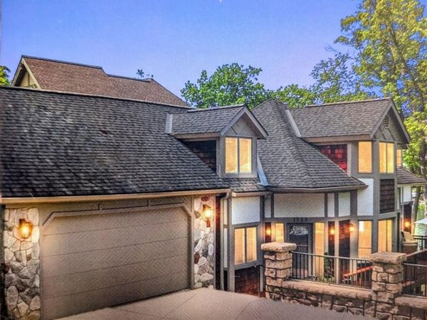 1739 Ridge Road, White Lake Twp, MI 48383