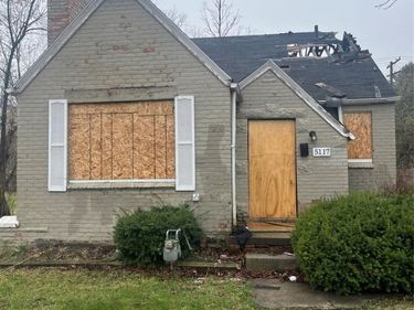 5117 University Place, Detroit, MI 48224