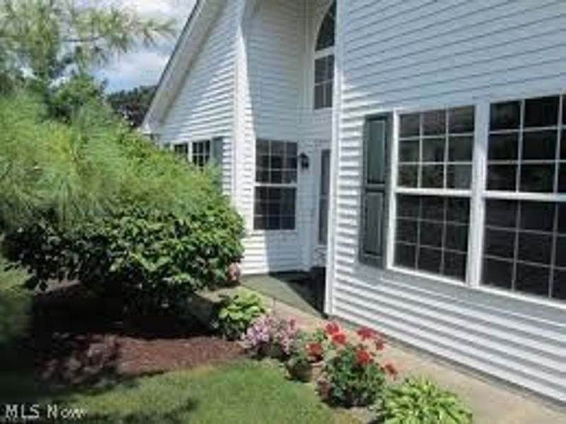 6861 Hidden Lake Trail, Brecksville, OH 44141 Photo 1