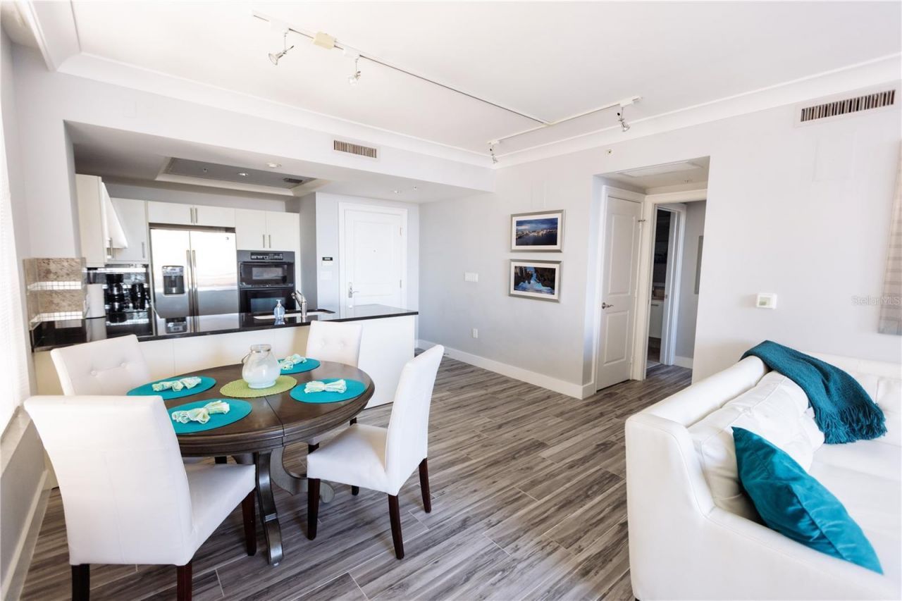 1350 Main Street, Unit 709, Sarasota, FL 34236 Photo