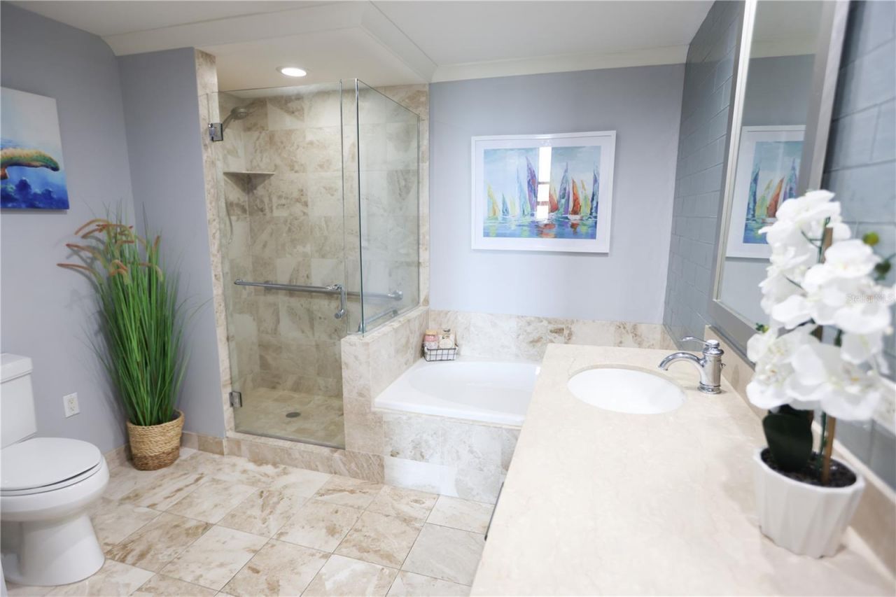 1350 Main Street, Unit 709, Sarasota, FL 34236 Photo