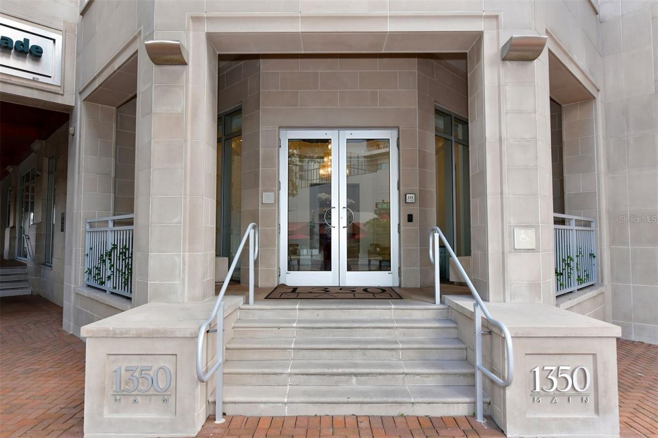 1350 Main Street, Unit 709, Sarasota, FL 34236 Photo