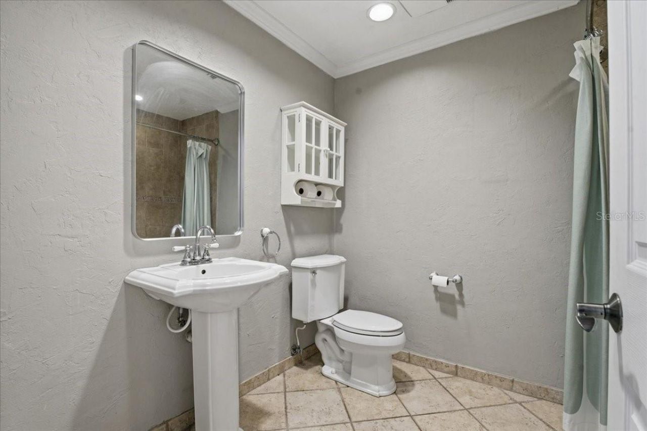 1467 Georgetowne Drive , Sarasota, FL 34232 Photo