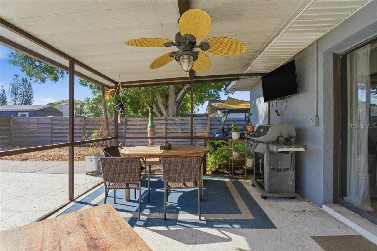 1467 Georgetowne Drive , Sarasota, FL 34232 Photo