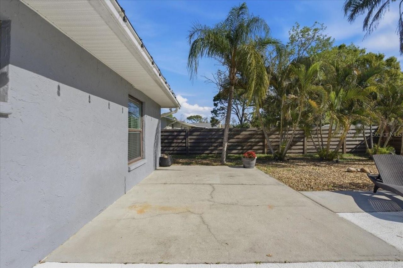 1467 Georgetowne Drive , Sarasota, FL 34232 Photo