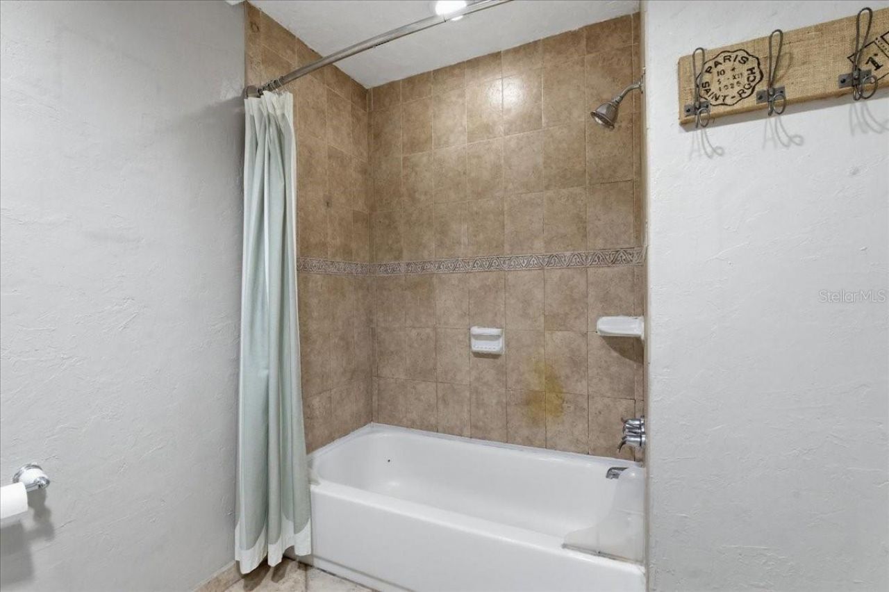 1467 Georgetowne Drive , Sarasota, FL 34232 Photo