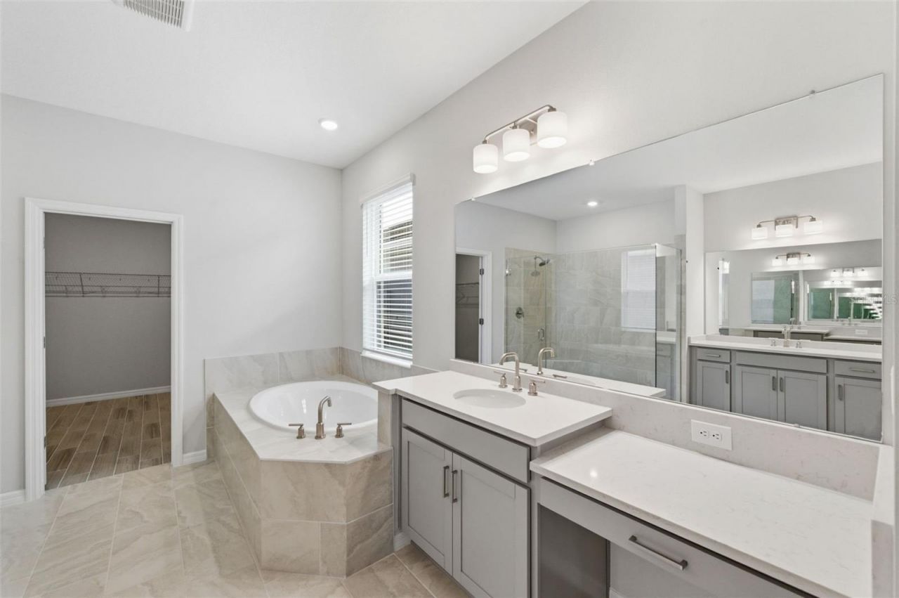 1645 Trailhead Lane , Zephyrhills, FL 33541 Photo