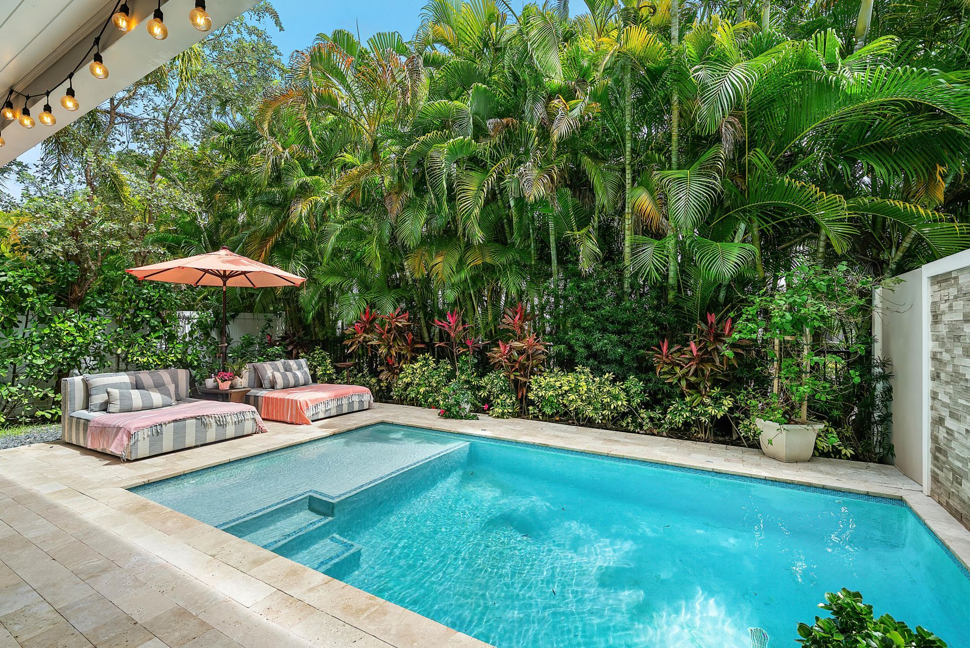 436 NE Wavecrest Way, Boca Raton, FL 33432 Photo