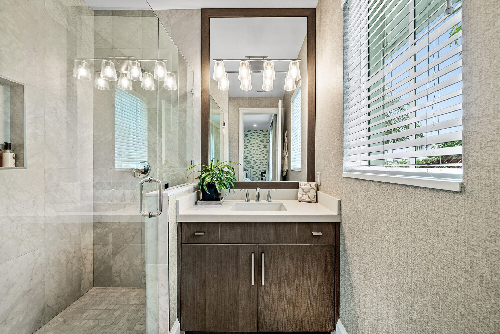 436 NE Wavecrest Way, Boca Raton, FL 33432 Photo