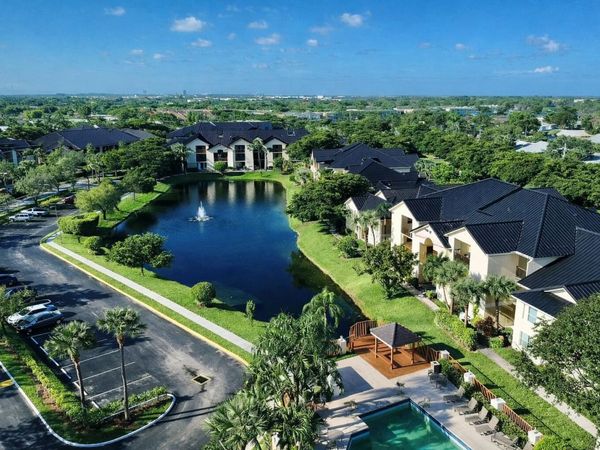 7670 Westwood Drive, Unit 718, Tamarac, FL 33321