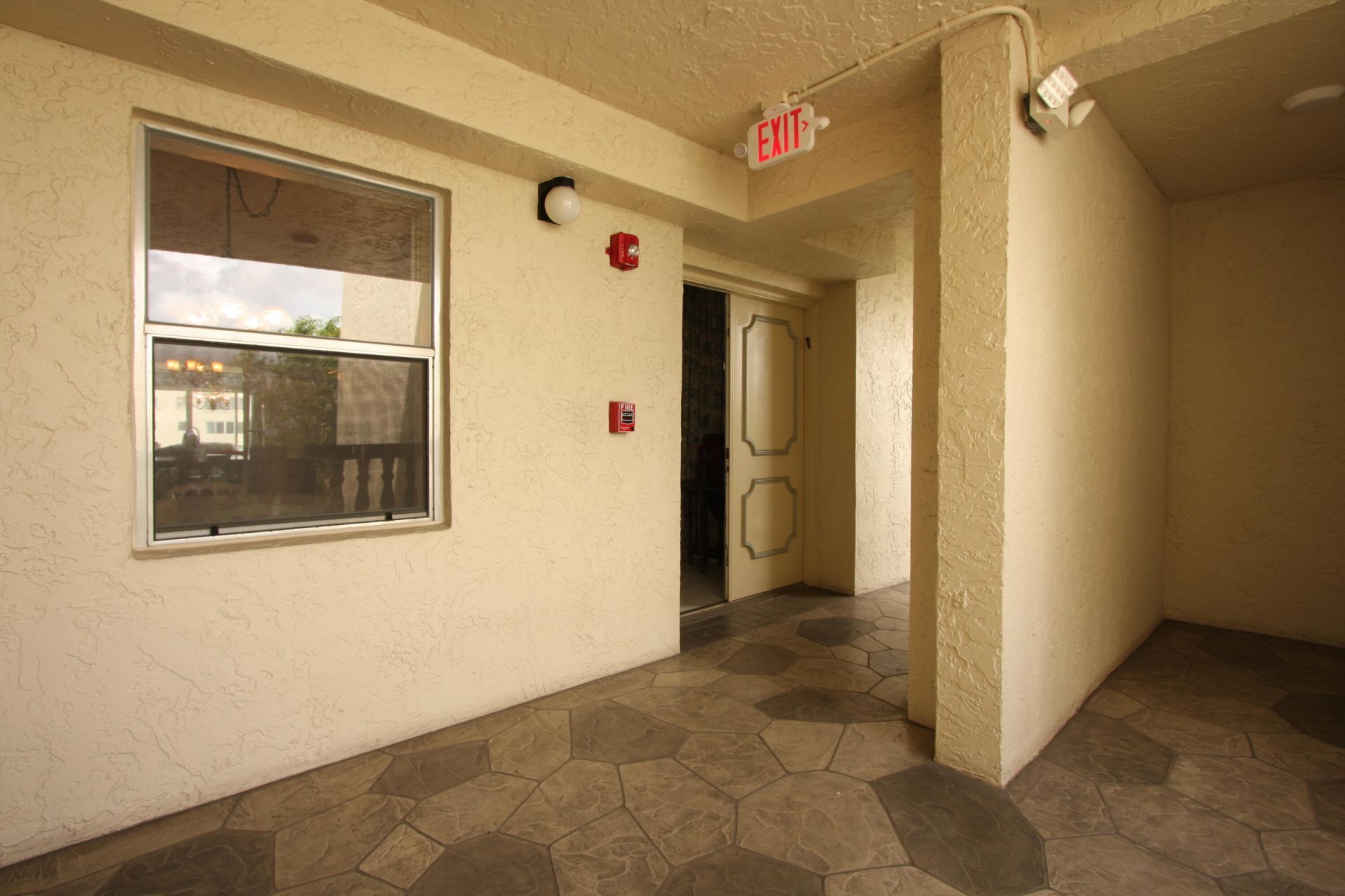 6768 N 10th Ave Avenue N, Unit 303, Lake Worth, FL 33467 Photo