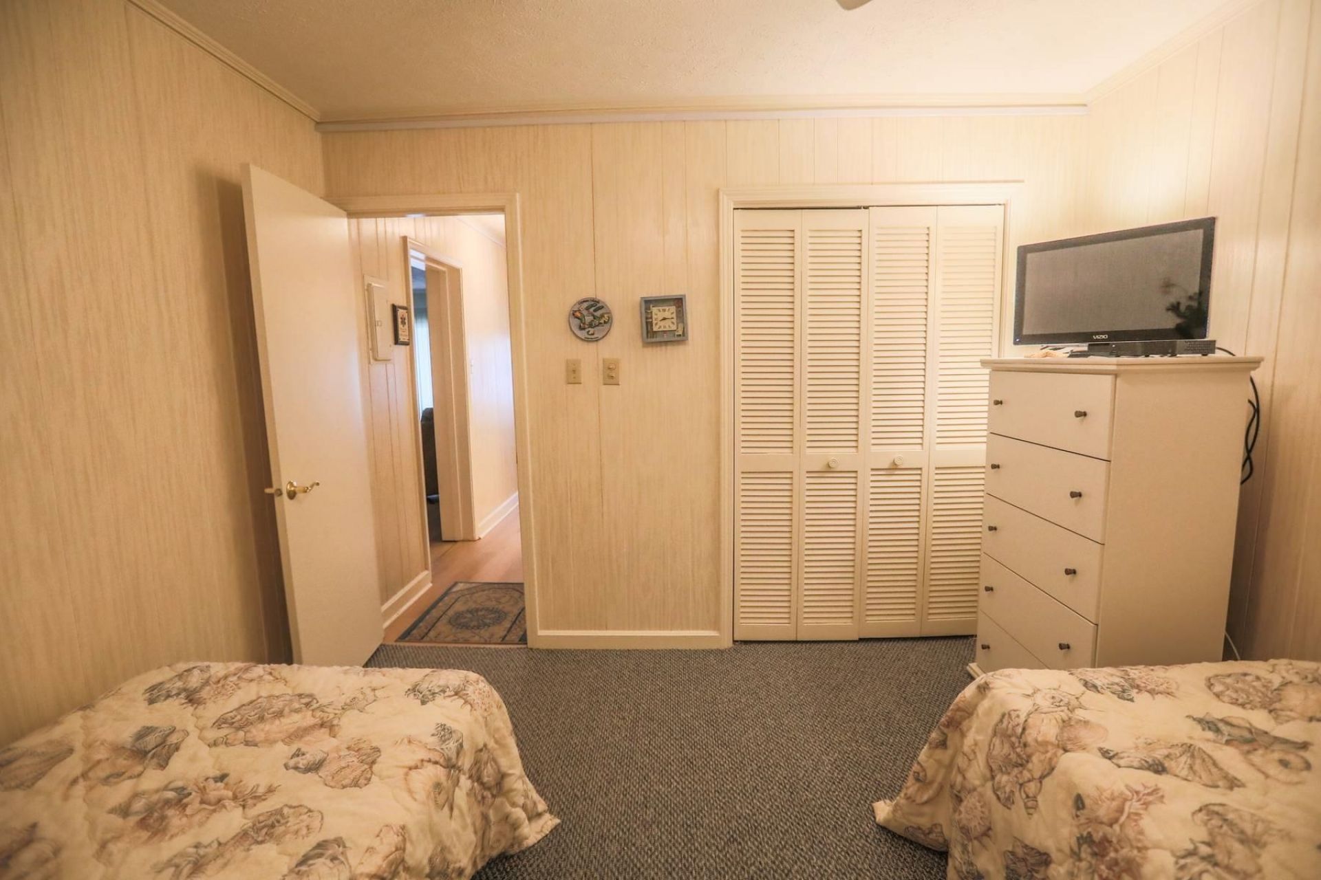 9501 Shore Dr. Photo 14