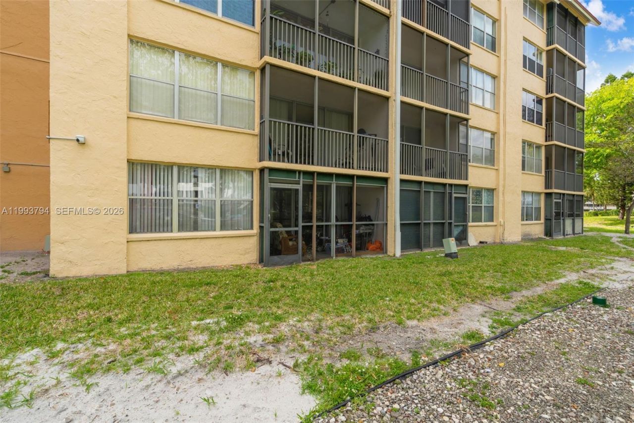 3801 Environ Blvd, Unit 116, Lauderhill, FL 33319 Photo