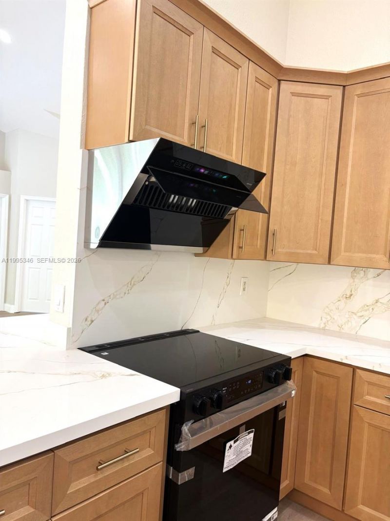 16613 N 61st Pl N , Westlake, FL 33470 Photo