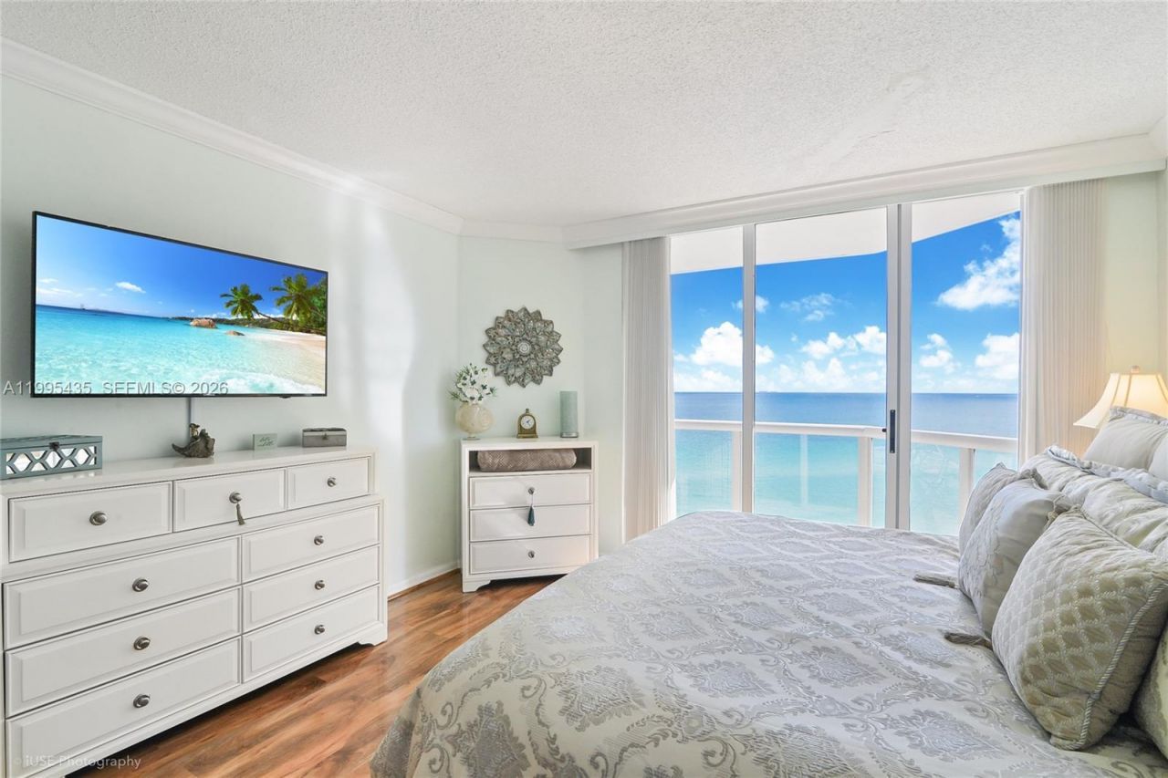 16425 Collins Ave , Unit 1212, Sunny Isles Beach, FL 33160 Photo