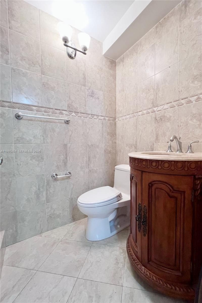 1890 Brickell Ave , Unit 6, Miami, FL 33129 Photo