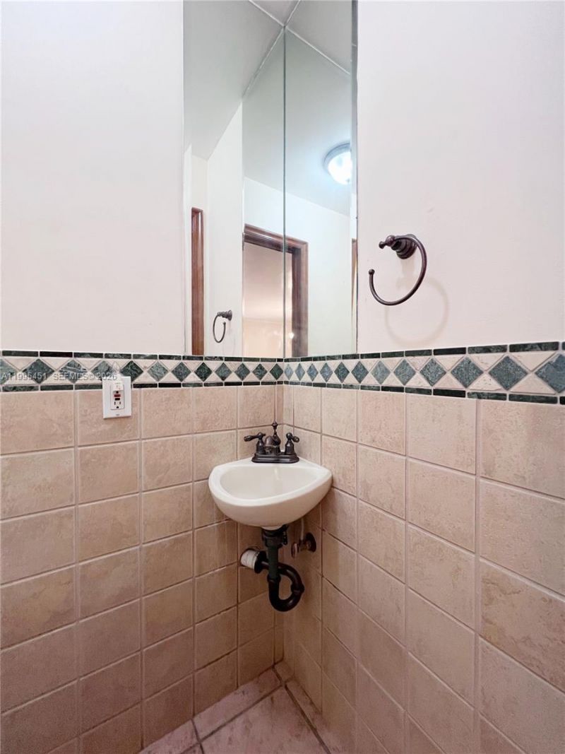 1890 Brickell Ave , Unit 6, Miami, FL 33129 Photo