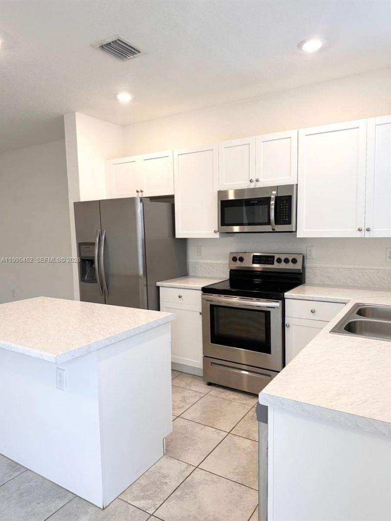 24920 SW 112th Ct , Homestead, FL 33032 Photo