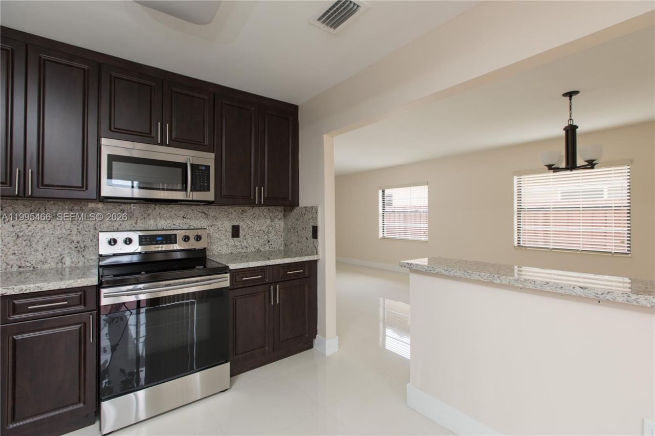 3832 SW 89th Ct , Miami, FL 33165 Photo