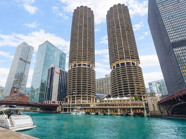 300 N STATE Street , Unit 2504, Chicago, IL 60654