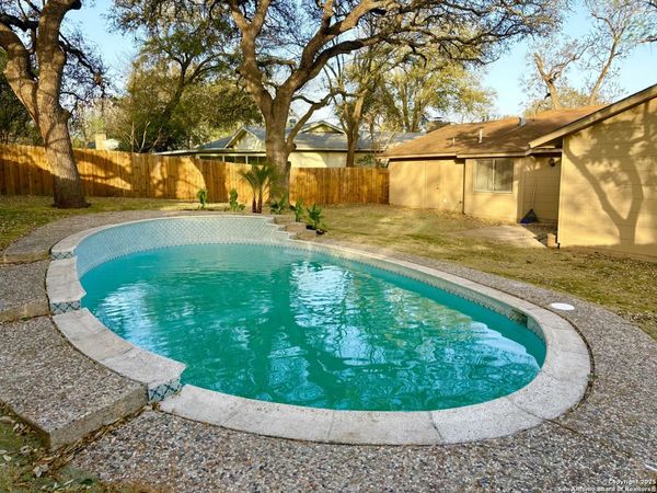 4214 Flint Hill St, San Antonio, TX 78230