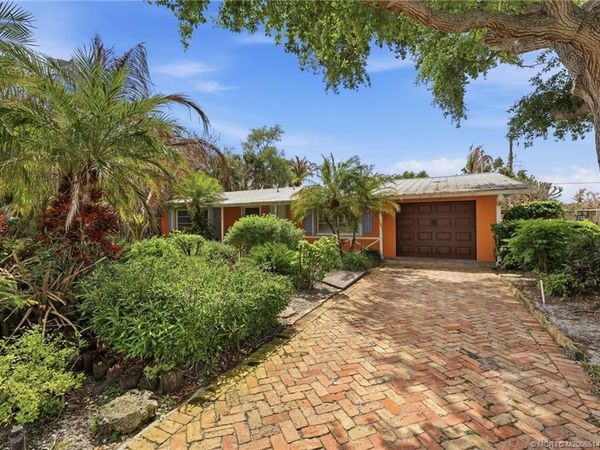 1038 NE Hansen Terrace, Jensen Beach, FL 34957