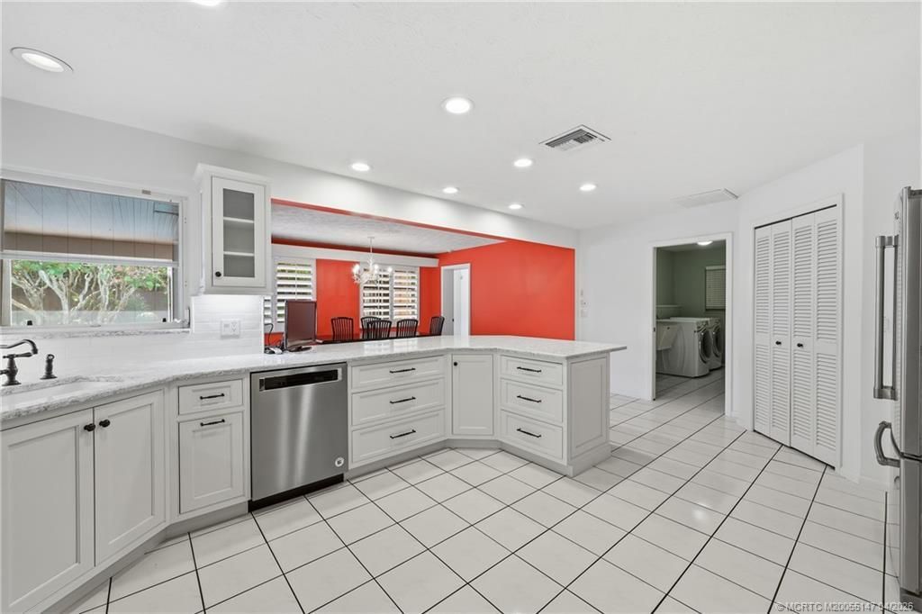 1038 NE Hansen Terrace, Jensen Beach, FL 34957 Photo