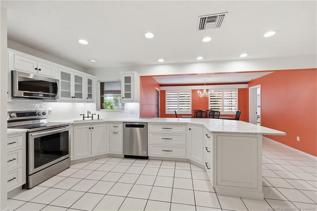 1038 NE Hansen Terrace, Jensen Beach, FL 34957 Photo