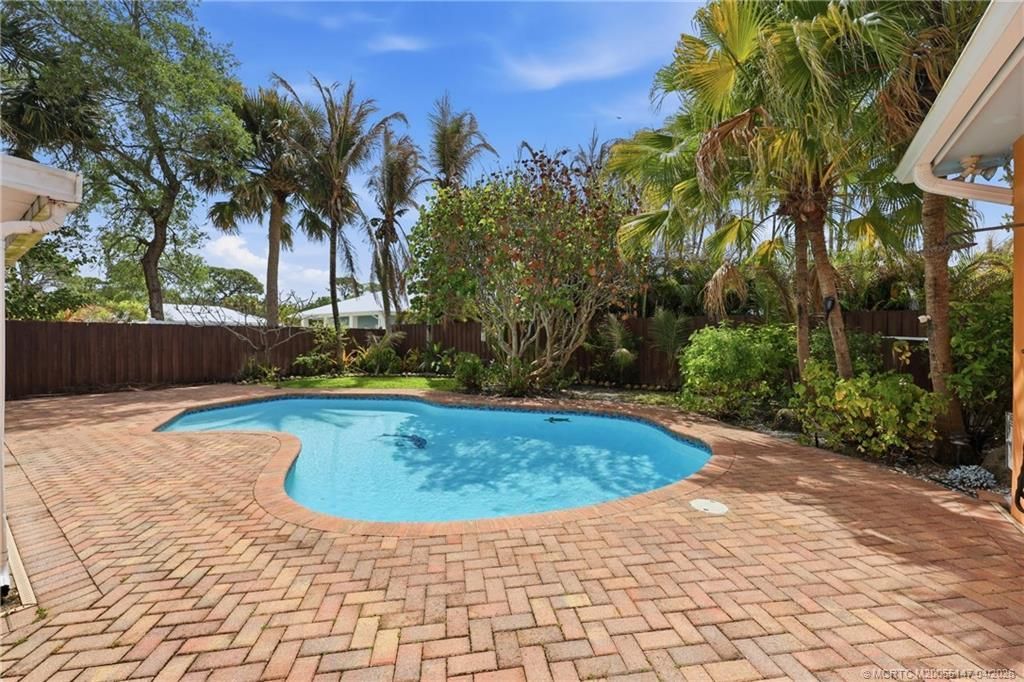 1038 NE Hansen Terrace, Jensen Beach, FL 34957 Photo