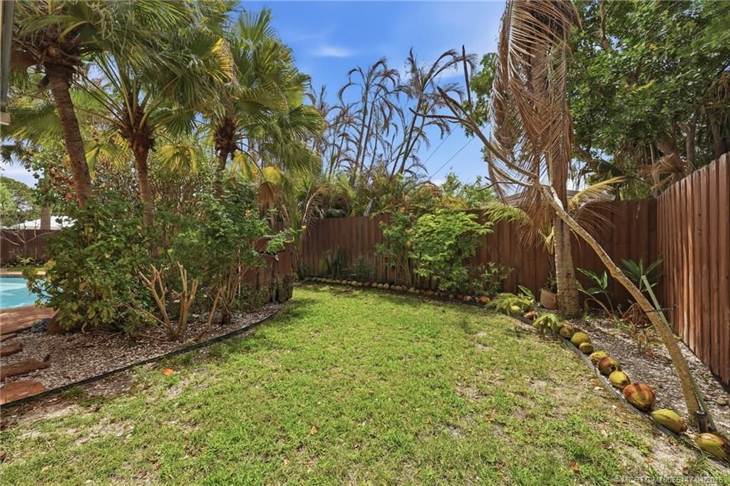 1038 NE Hansen Terrace, Jensen Beach, FL 34957 Photo