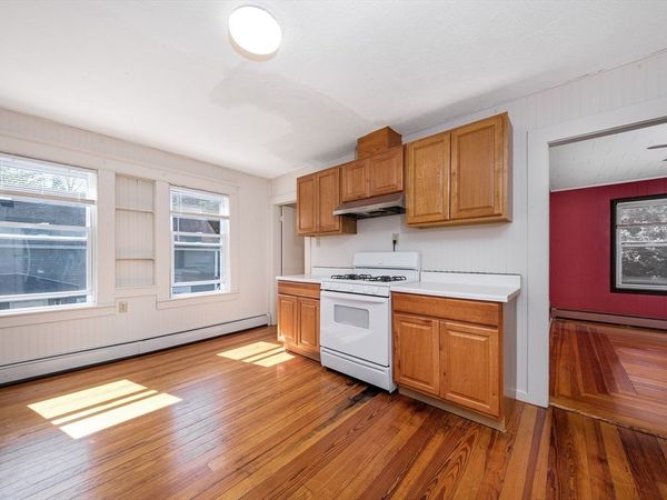 51 Rosemont St, Unit 2, Lowell, MA 01854