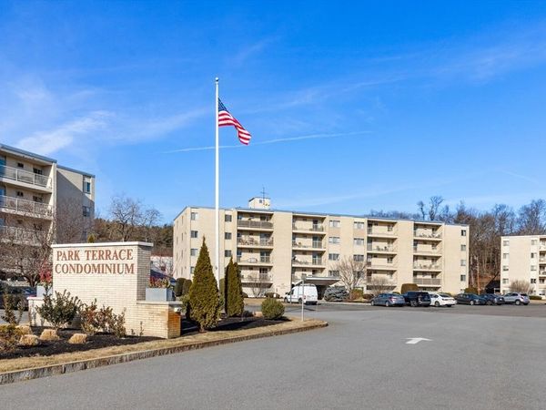 200 Park Terrace Dr, Unit 245, Stoneham, MA 02180