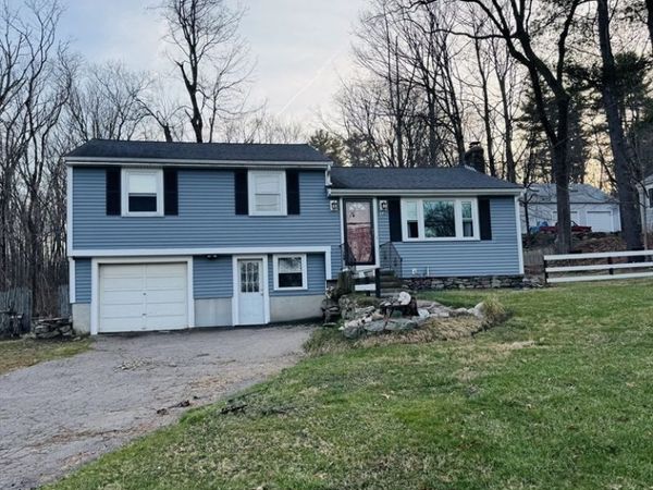 14 Walnut Street, Plainville, MA 02762