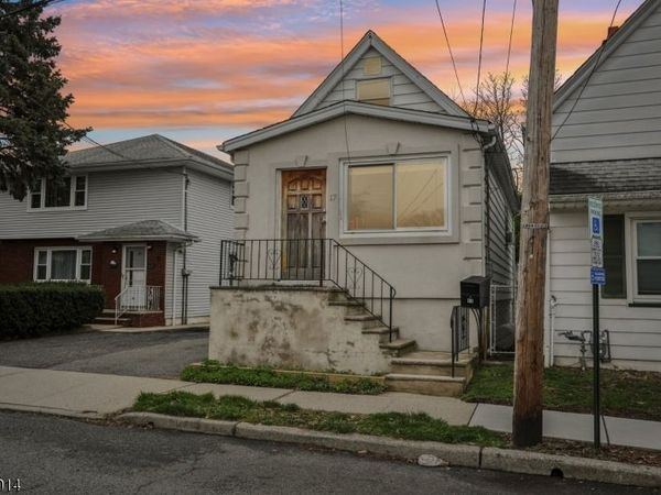 17 Emma Pl, Clifton, NJ 07013