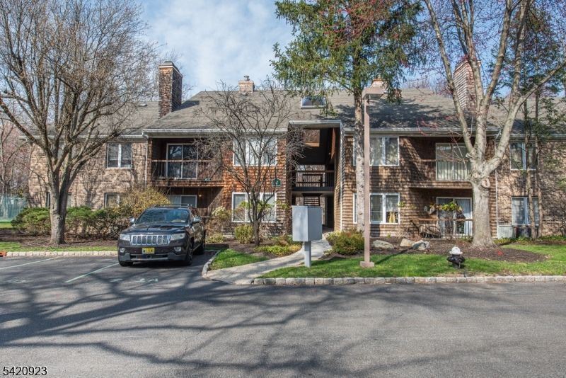 2 Tulip Cres, Little Falls, NJ 07424 Main Photo