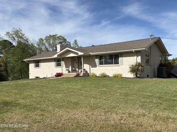 2001 Evergreen Circle, Lenoir City, TN 37772