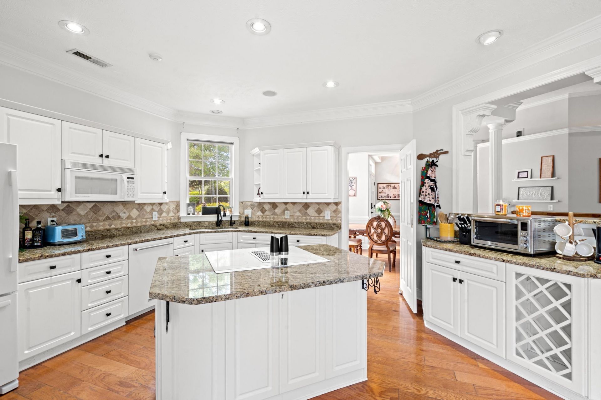 2741 Sanctuary Blvd. Photo 15