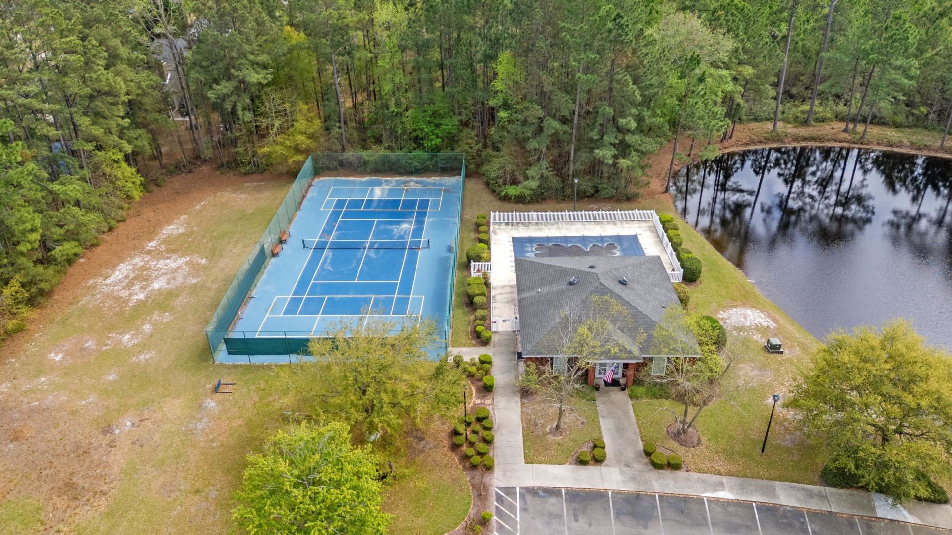 2741 Sanctuary Blvd. Photo 33