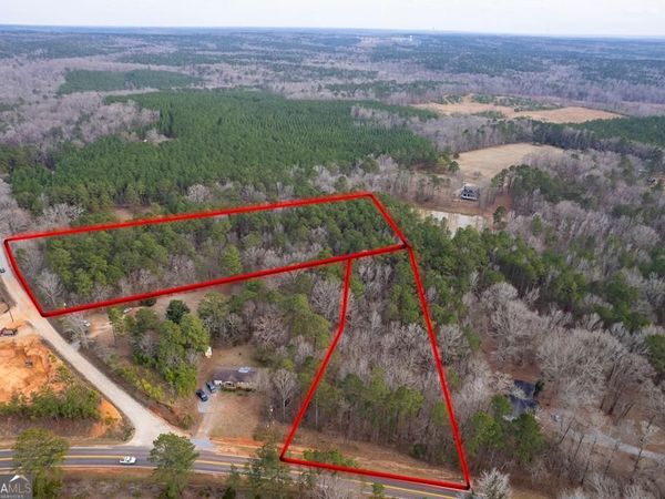 445 Lake Laurel Road NE, Milledgeville, GA 31061