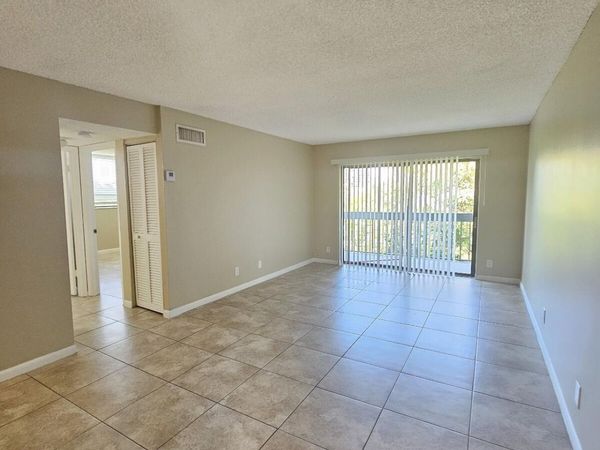 1750 N Congress Avenue, Unit 405, West Palm Beach, FL 33401