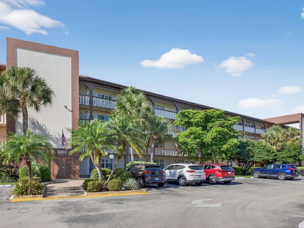 3203 Portofino Point, Unit L4, Coconut Creek, FL 33066