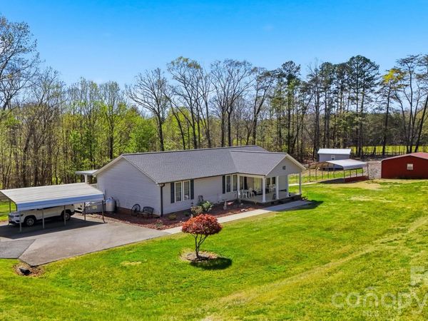 2981 Community Road, Claremont, NC 28610