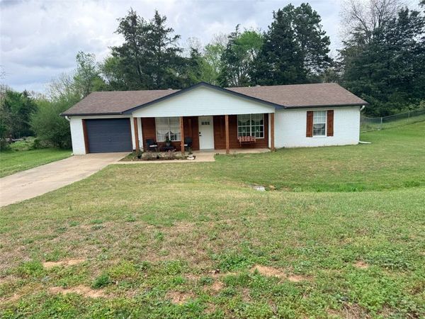 1035 Gum Street , Russellville, AR 72802