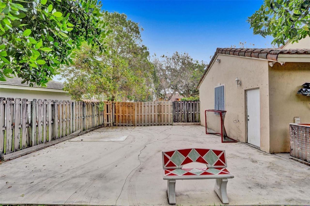 1451 SW 52nd Way , Plantation, FL 33317 Photo