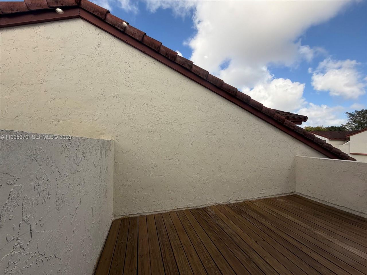 323 Ives Dairy Rd , Unit 343-05, Miami, FL 33179 Photo