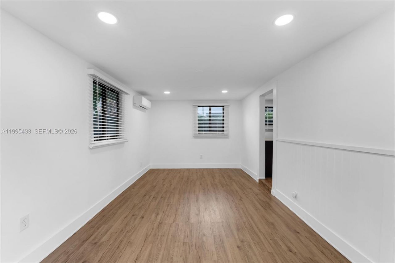 5790 SW 5th St , Unit REAR, Miami, FL 33144 Photo