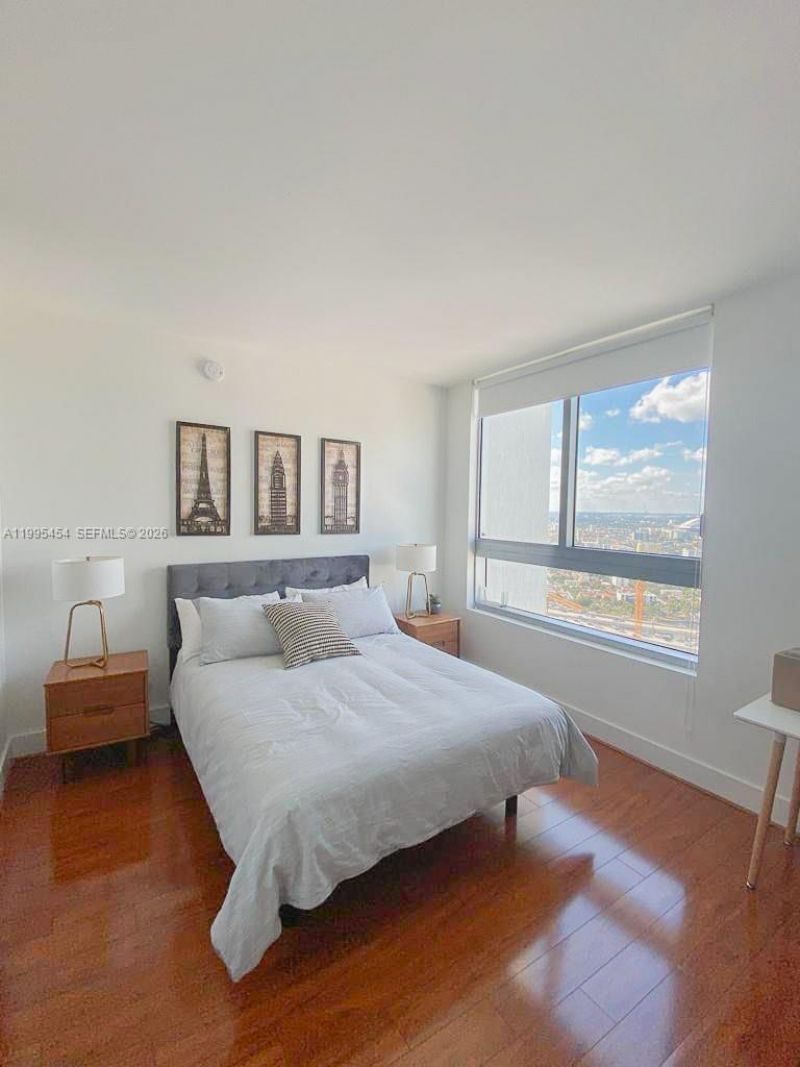 90 SW 3rd St , Unit 3806, Miami, FL 33130 Photo